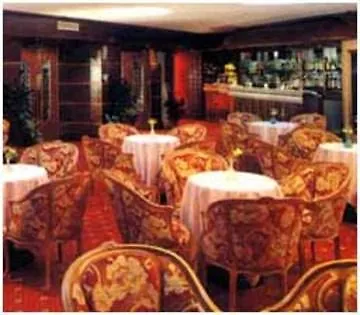 Satellite Palace Отель Рим